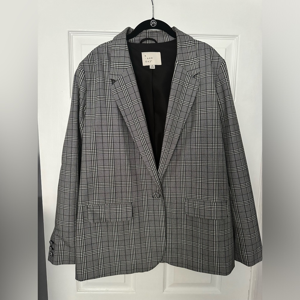 A New Day blazer size 16.